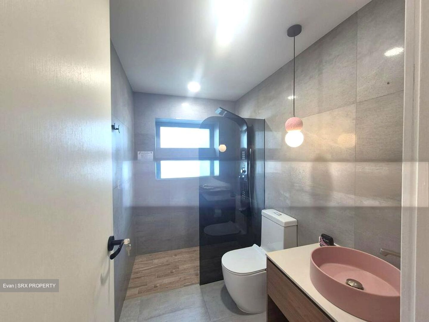 Whitewater (D18), Condominium #504319371